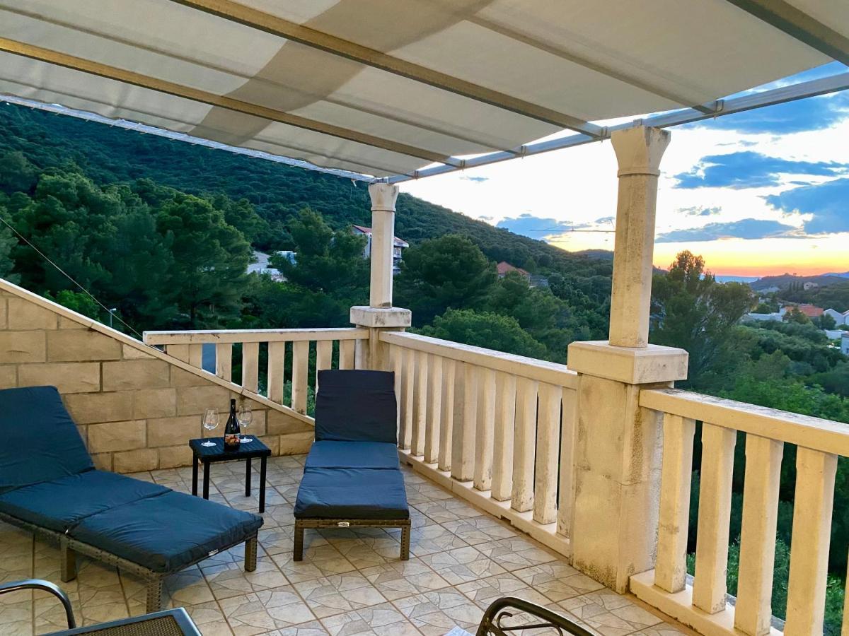 Apartmani Luka Zrnovo ภายนอก รูปภาพ